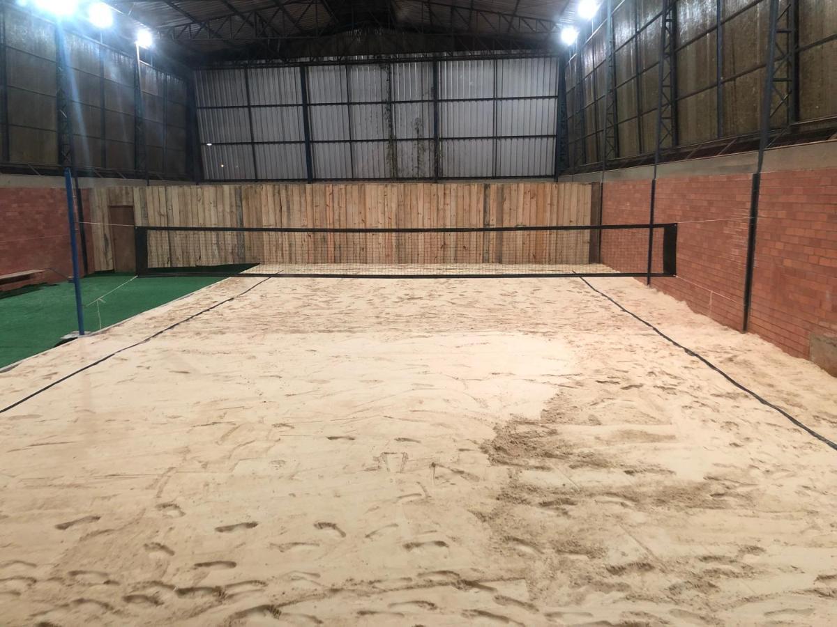 Estalagem Vila Suzana - Quadra De Beach Tennis Indoor カネラ エクステリア 写真
